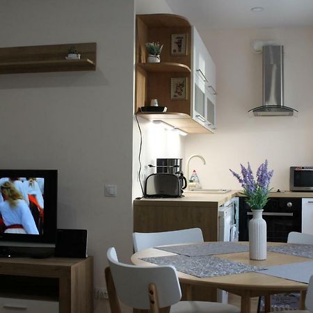 Akord Apartment Centrum With Free Parking パルヌ エクステリア 写真
