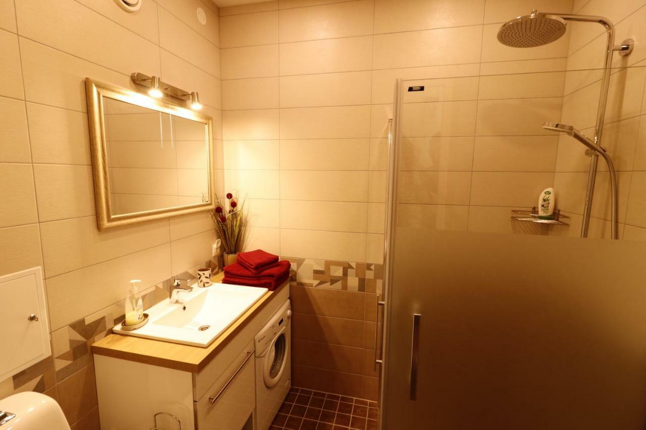 Akord Apartment Centrum With Free Parking パルヌ エクステリア 写真