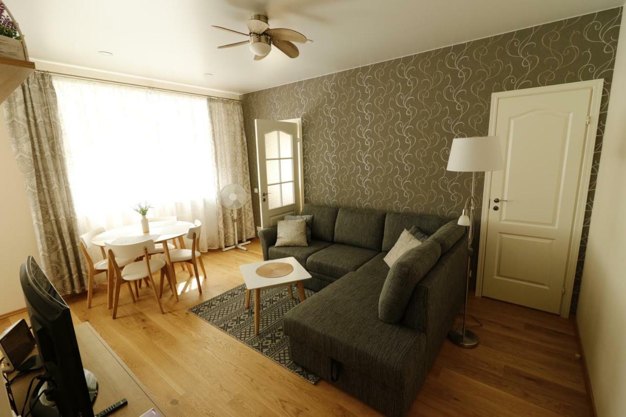 Akord Apartment Centrum With Free Parking パルヌ エクステリア 写真